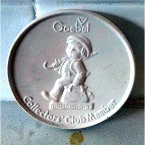Collectors Club Member Ceramic /Goebel Vintage 1976 W. Germany Disc